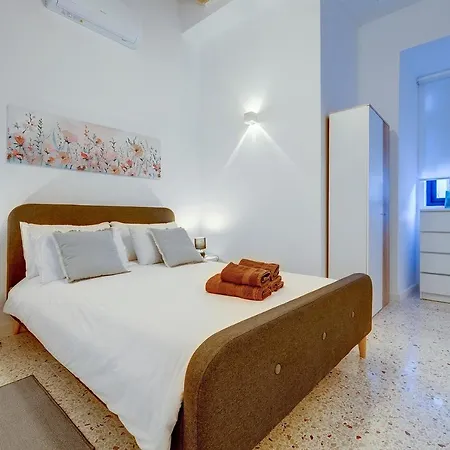 Comfy 2 Bedroom Flat In The Heart Of Apartment Valletta