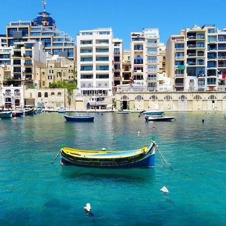 Comfy 2 Bedroom Flat In The Heart Of Apartment *